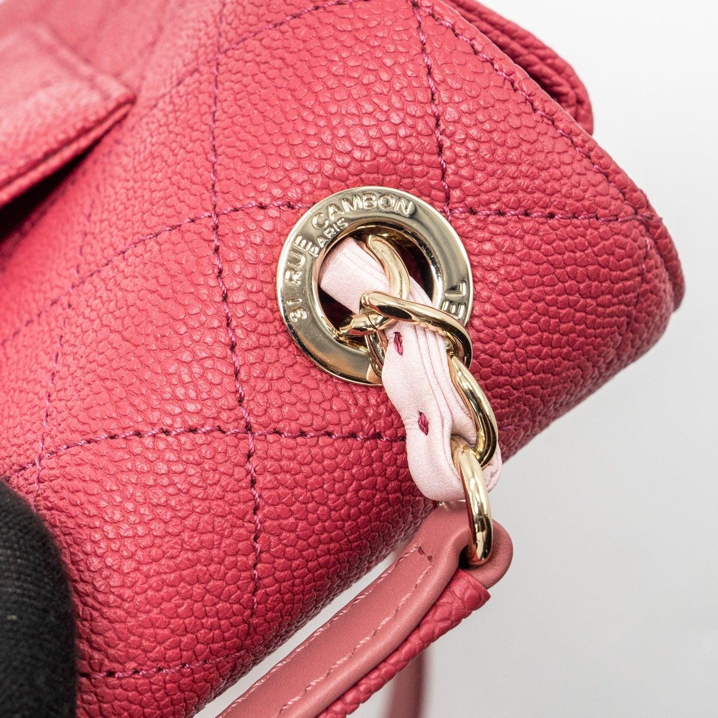 Chanel Giant CC logo Messenger Bag Grained Calfskin Pink L