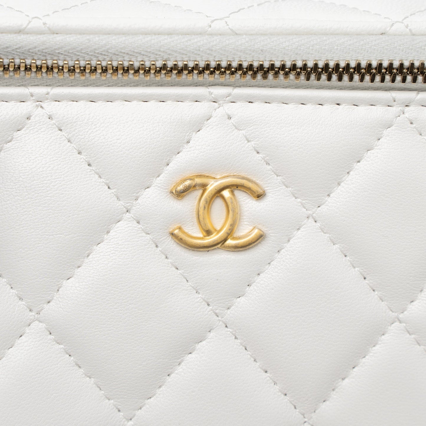 Chanel Pearl Crush Long Vanity with Chain Lambskin White Brushed  (Microchip)