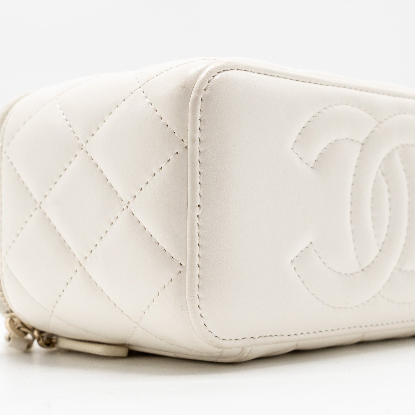 Chanel Gold Pillar Adjustable Chain Long Vanity Lambskin White  (Microchip)
