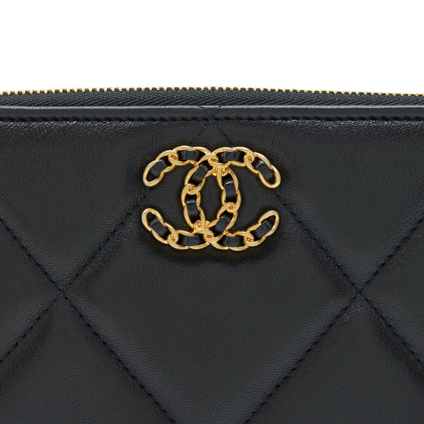 Chanel 19 Pouch Lambskin Black