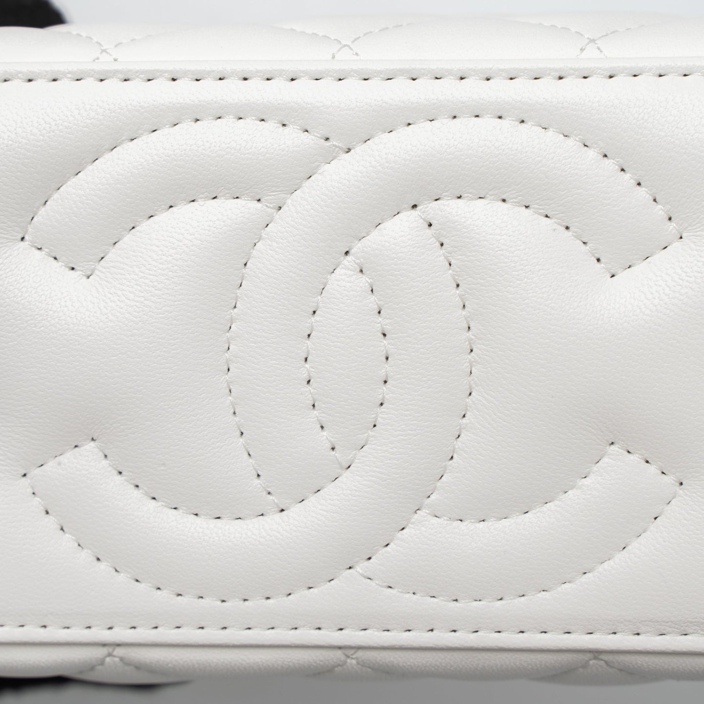 Chanel Pearl Crush Long Vanity with Chain Lambskin White Brushed  (Microchip)