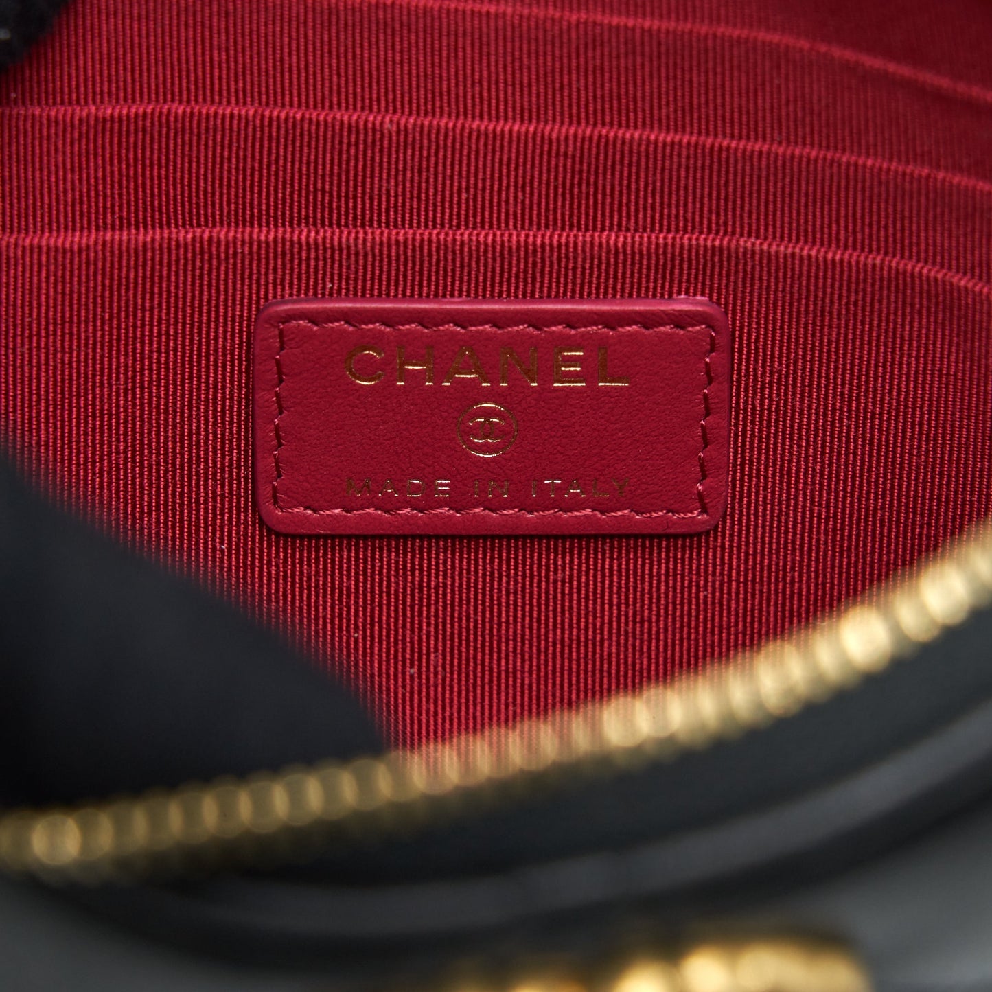 Chanel 19 Pouch Lambskin Black