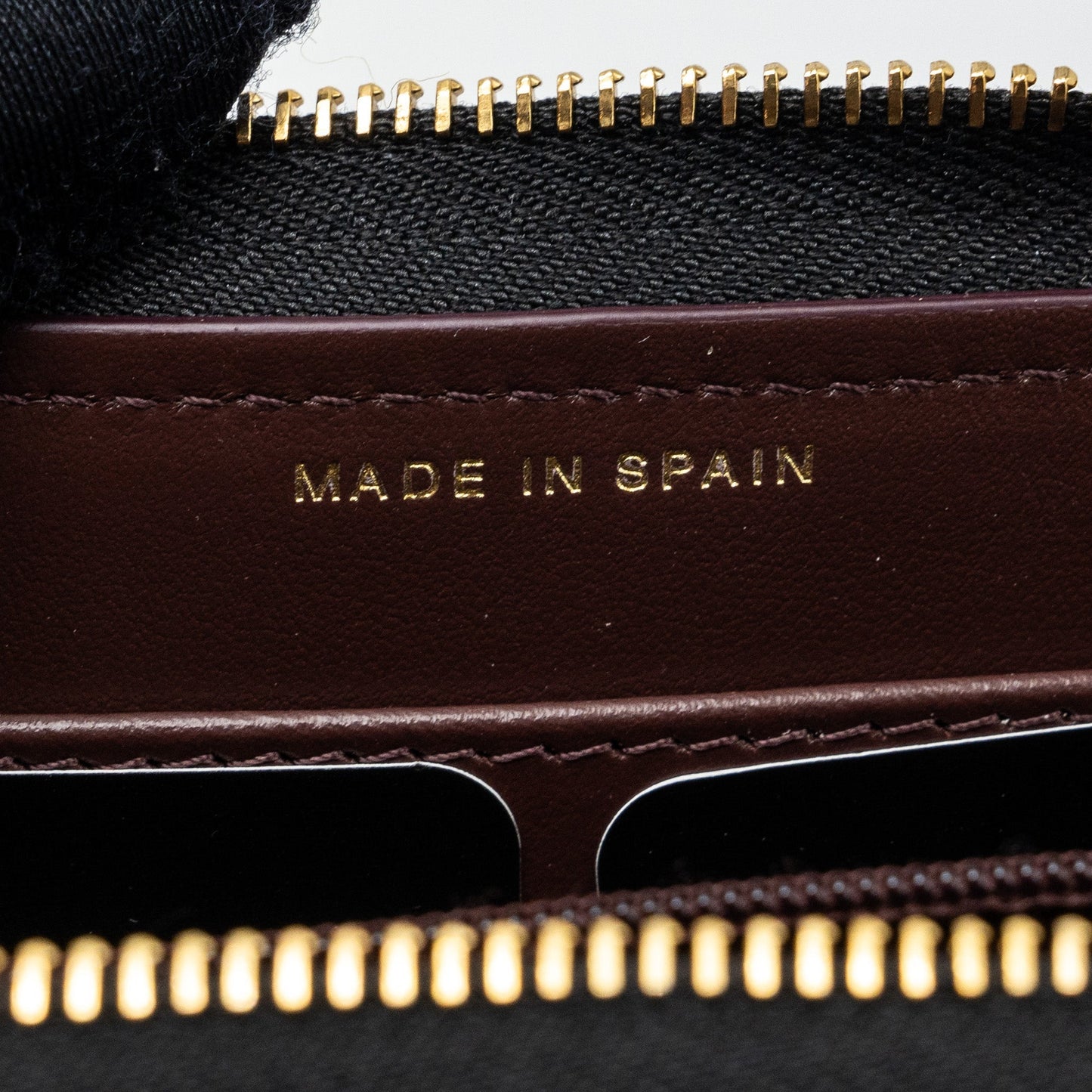 Chanel classic long zipped wallet caviar black  (microchip)