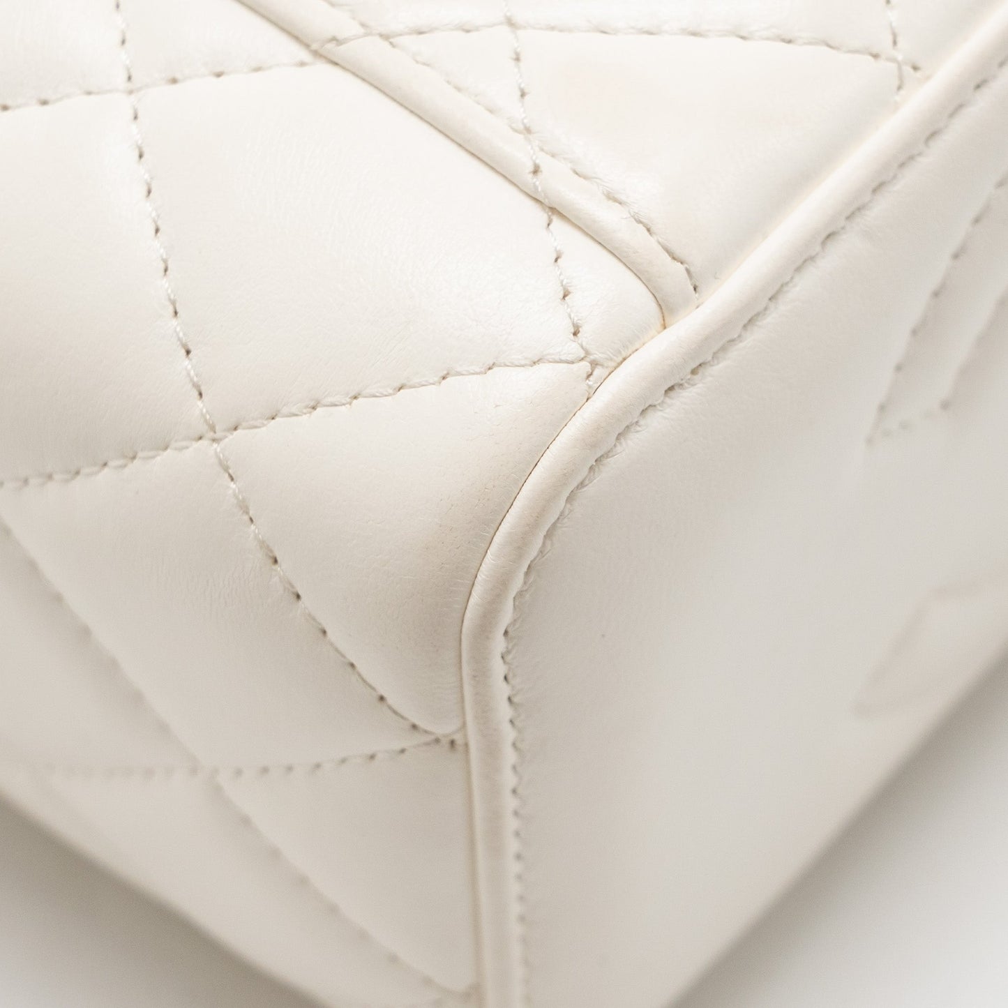 Chanel Gold Pillar Adjustable Chain Long Vanity Lambskin White  (Microchip)