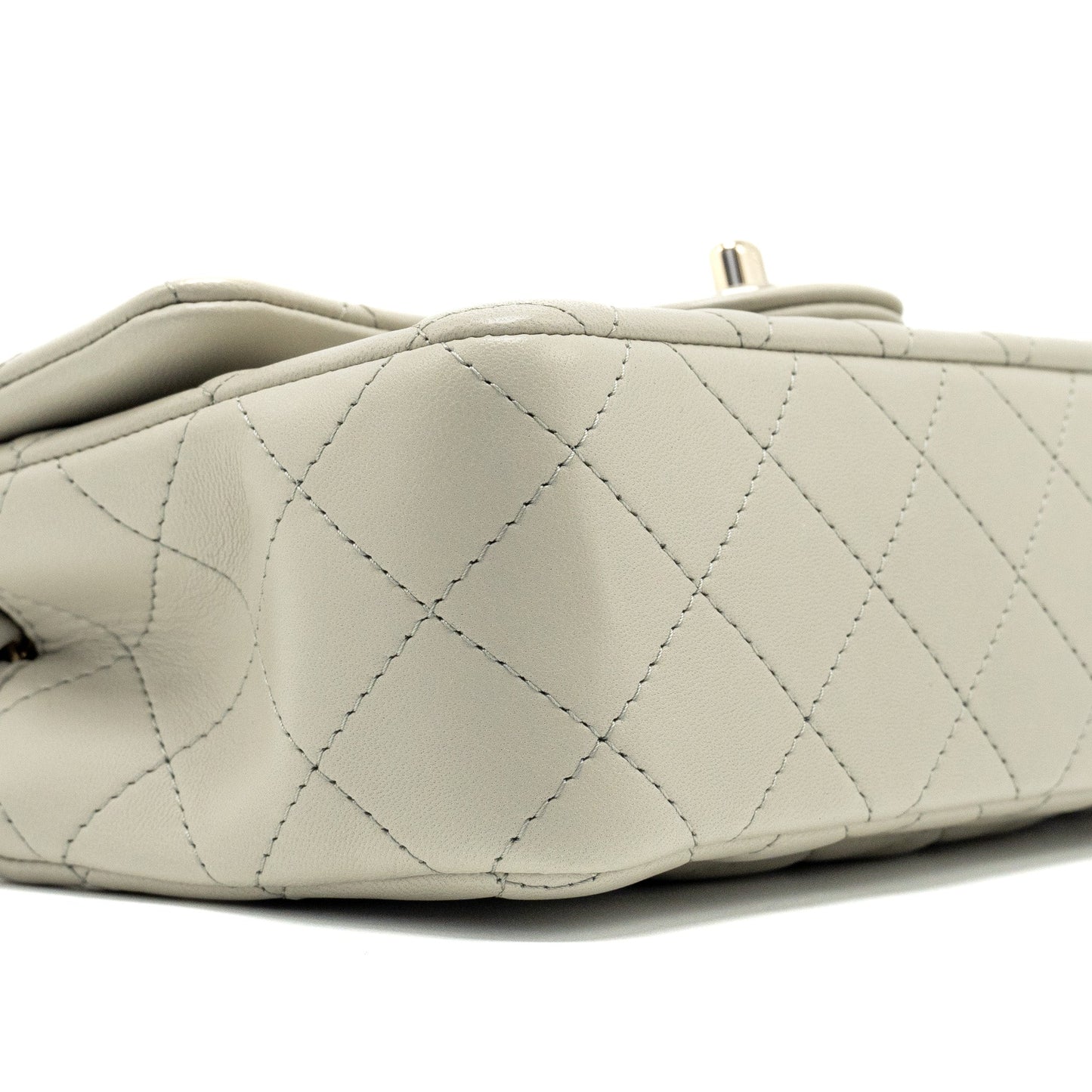 Chanel 22C mini rectangular flap bag lambskin grey L (microchip)