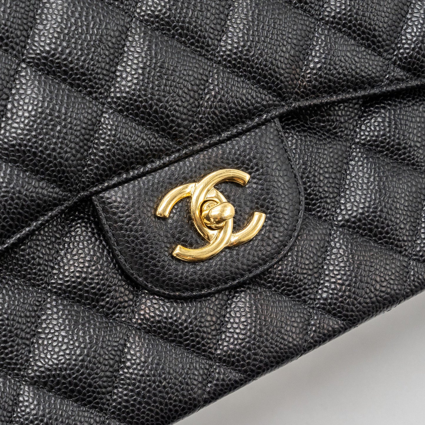 Chanel jumbo classic double flap bag caviar Black
