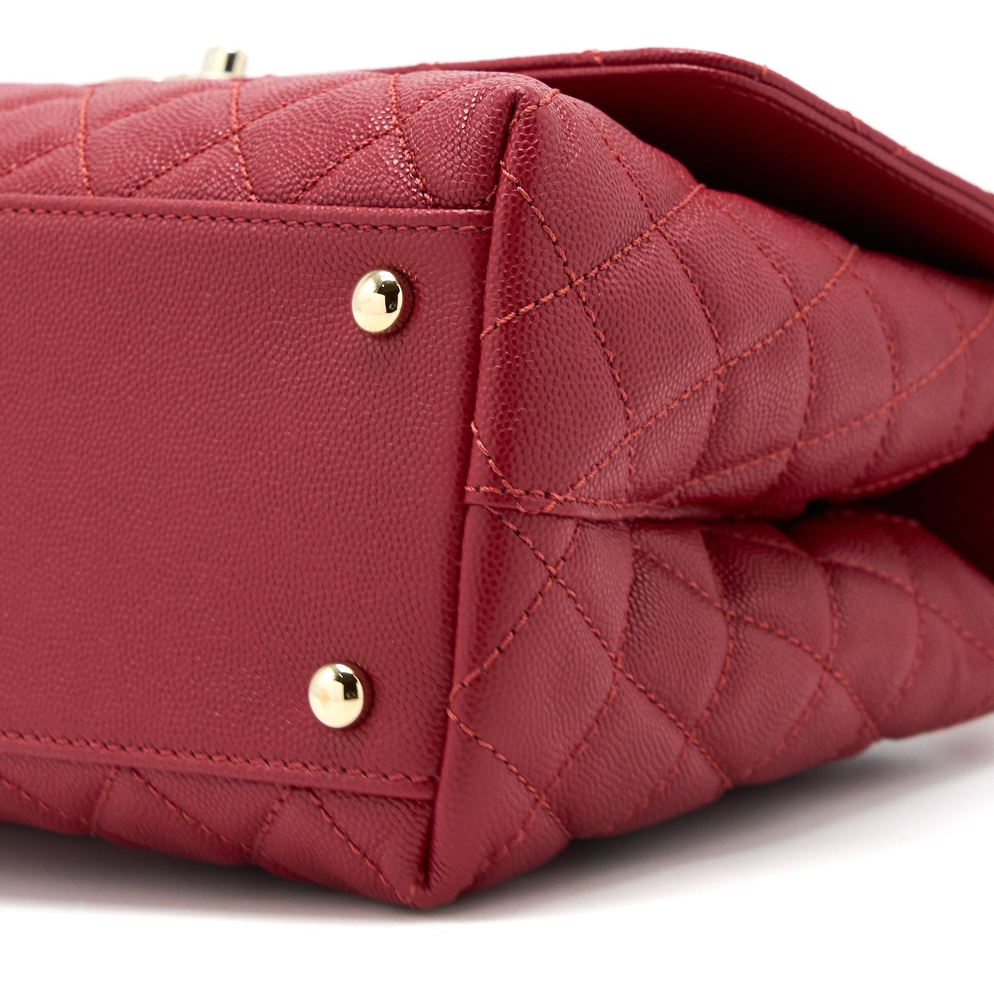 Chanel Medium Coco Handle Caviar Red L (Microchip)