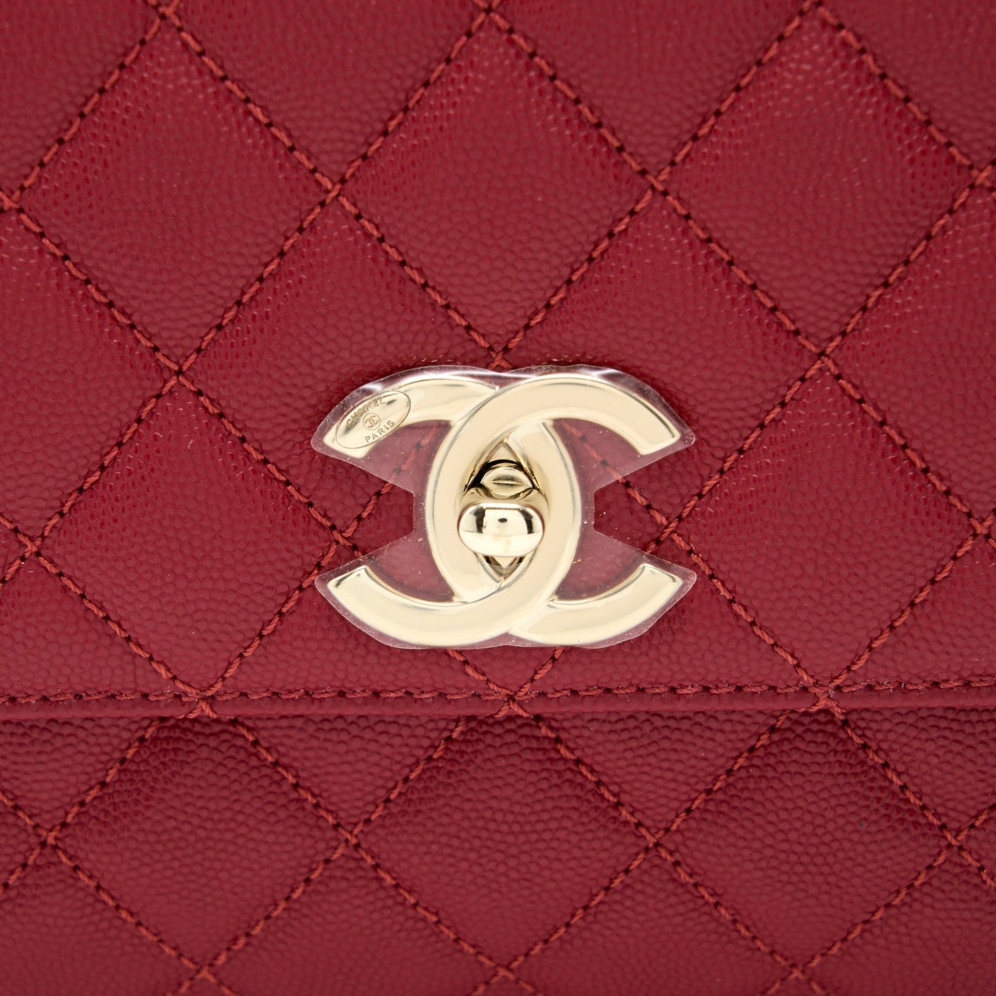 Chanel Medium Coco Handle Caviar Red L (Microchip)