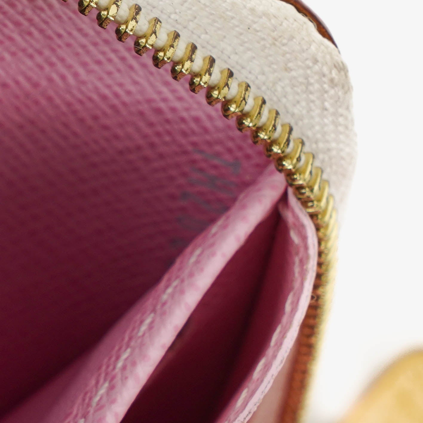 Louis Vuitton Takashi Murakami Zippy Multicoclor Coin Purse