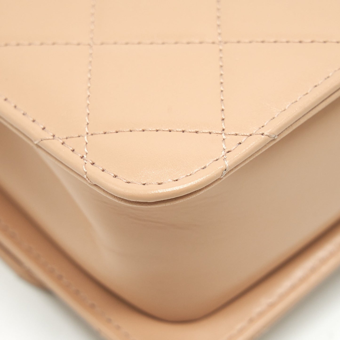 Chanel 21A Gold Crush Flap Bag Calfskin Beige