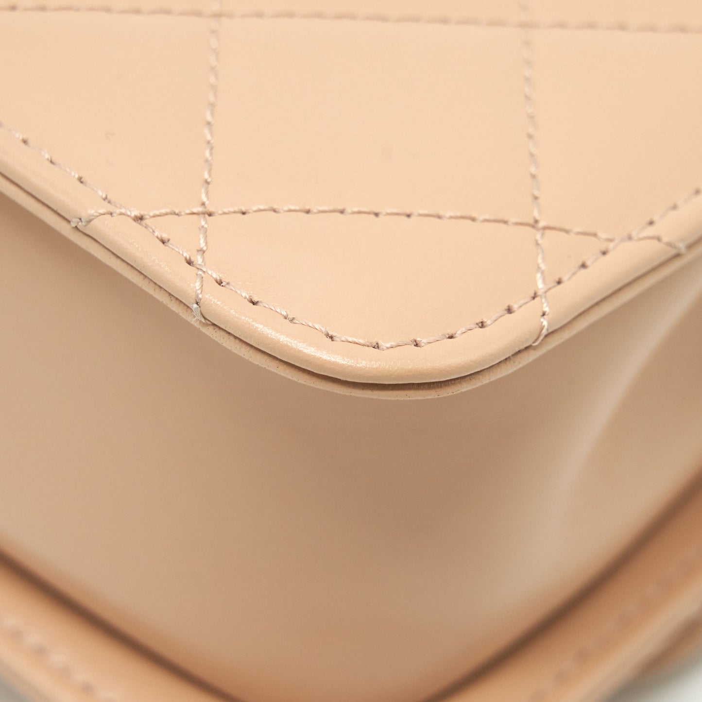 Chanel 21A Gold Crush Flap Bag Calfskin Beige
