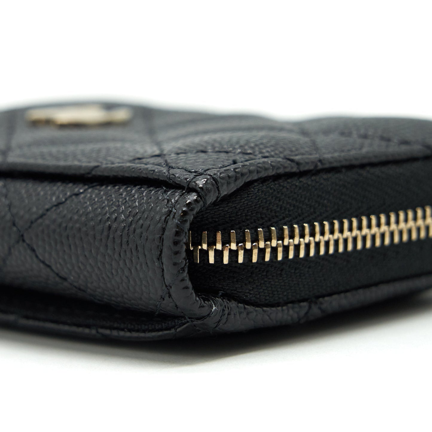 Chanel 22P Zip Card Holder Caviar Black L