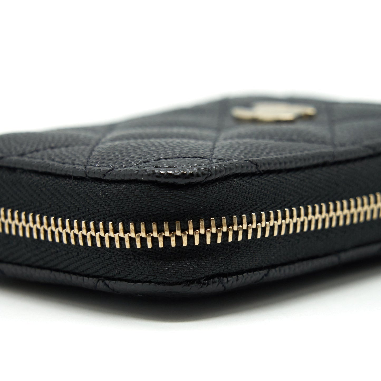 Chanel 22P Zip Card Holder Caviar Black L