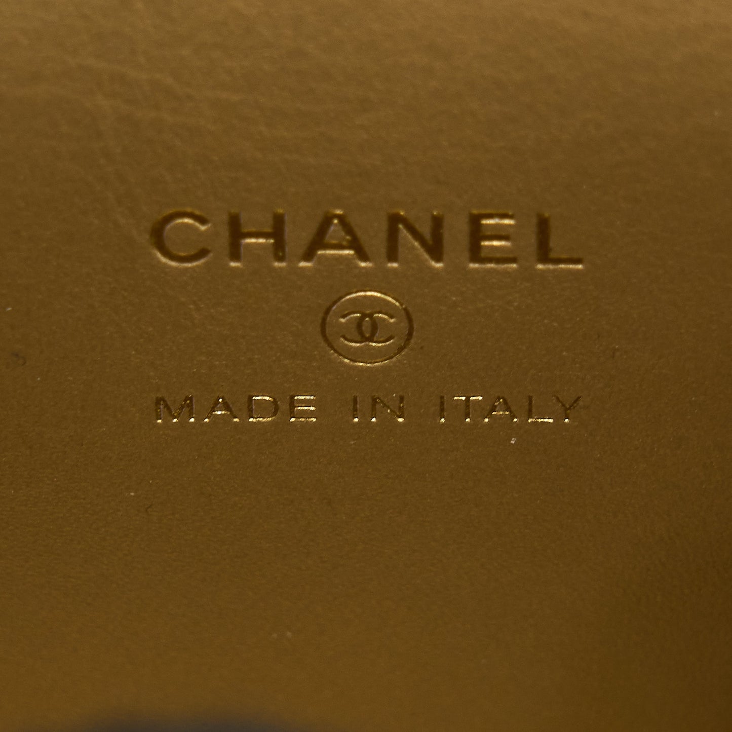 Chanel 22S Pearl Crush Mini Vanity With Chain Lambskin Black