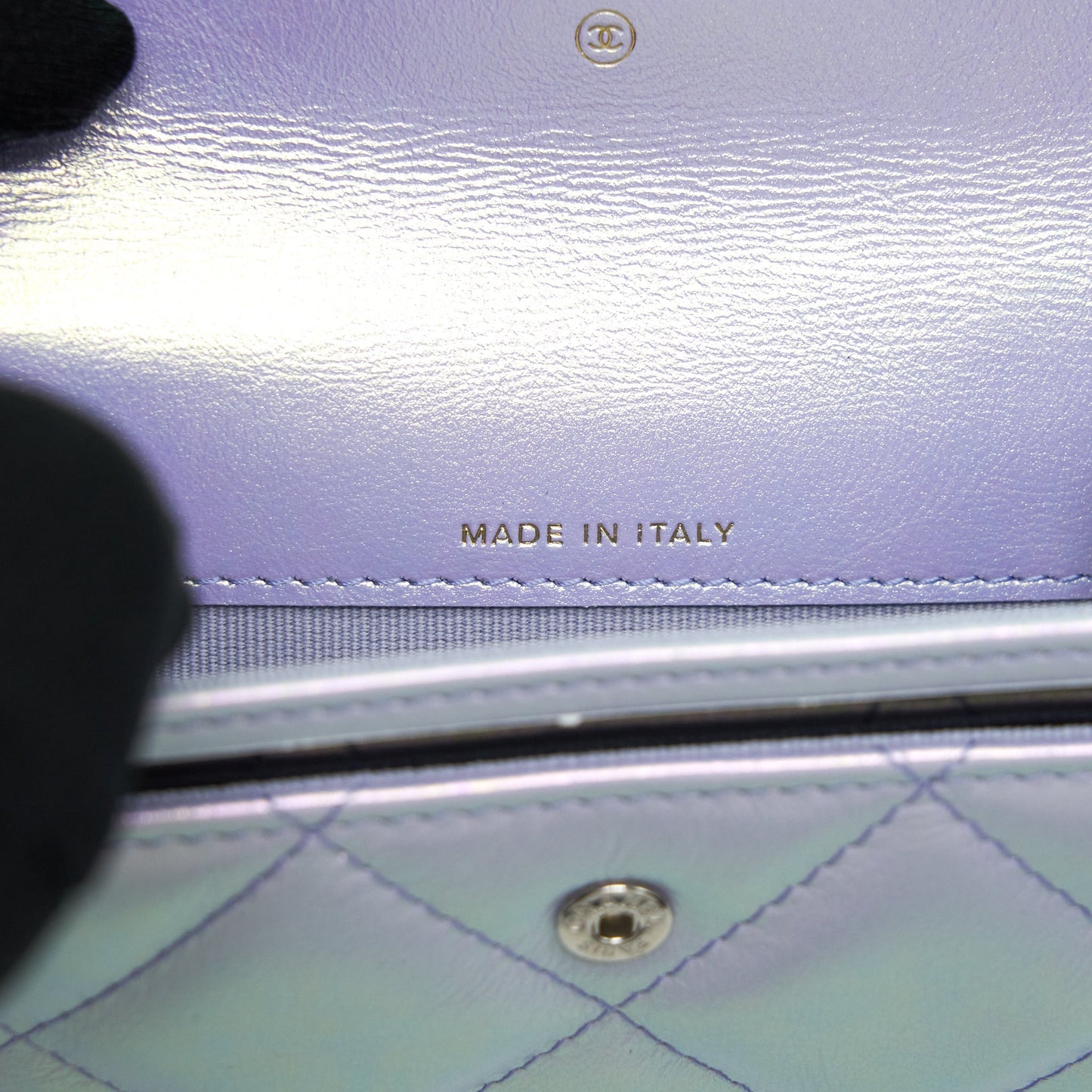 Chanel 19 Flap Card Holder Calfskin Iridescent Light Purple