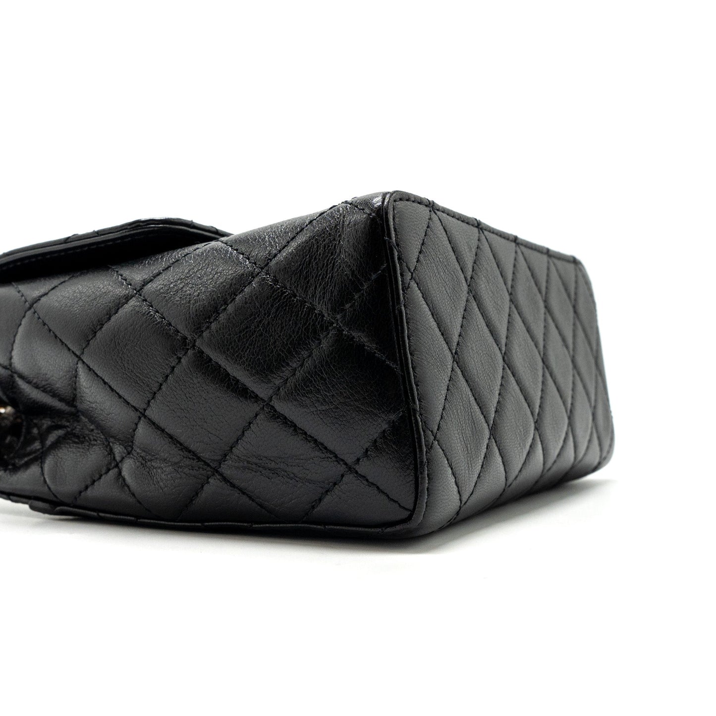 Chanel 22K retro new square large flap bag goatskin black  (microchip)