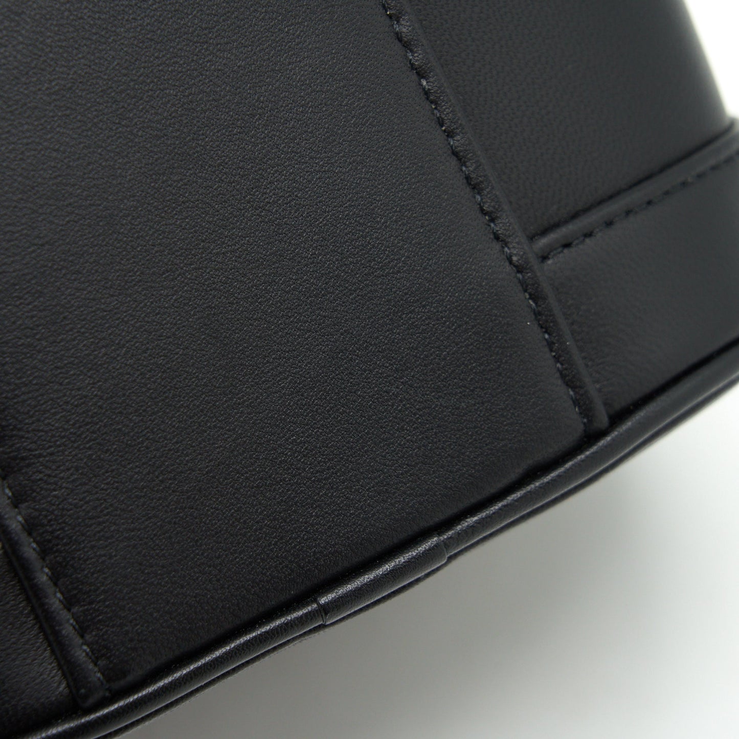 Chanel Vanity Case Lambskin Black L
