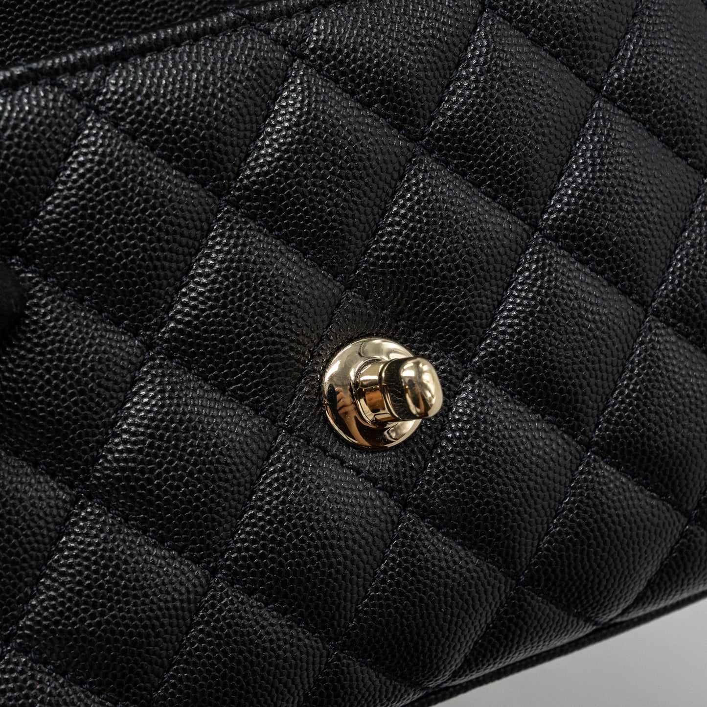 Chanel Coco Handle Extra  Mini Caviar Black L(Microchip)