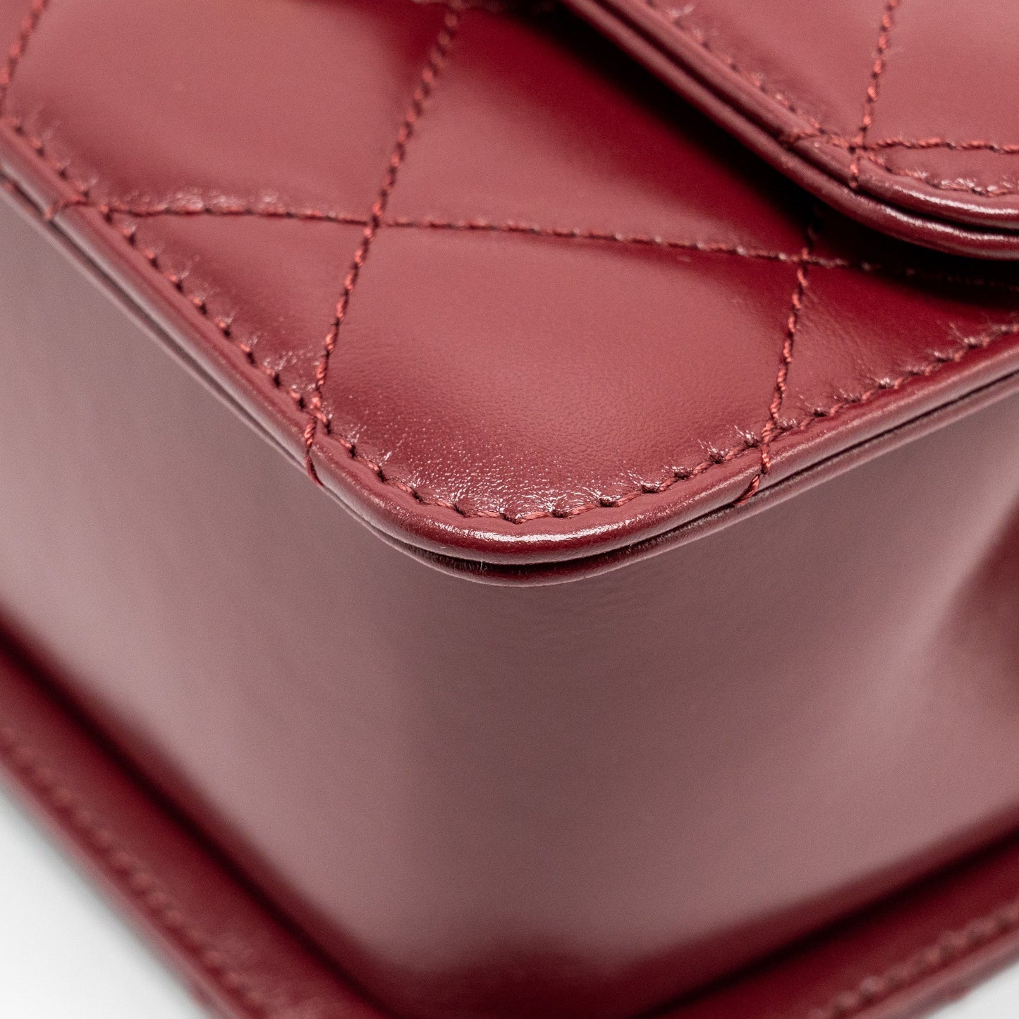 Chanel Gold Crush mini Flap bag Calfskin Red  (microchip)