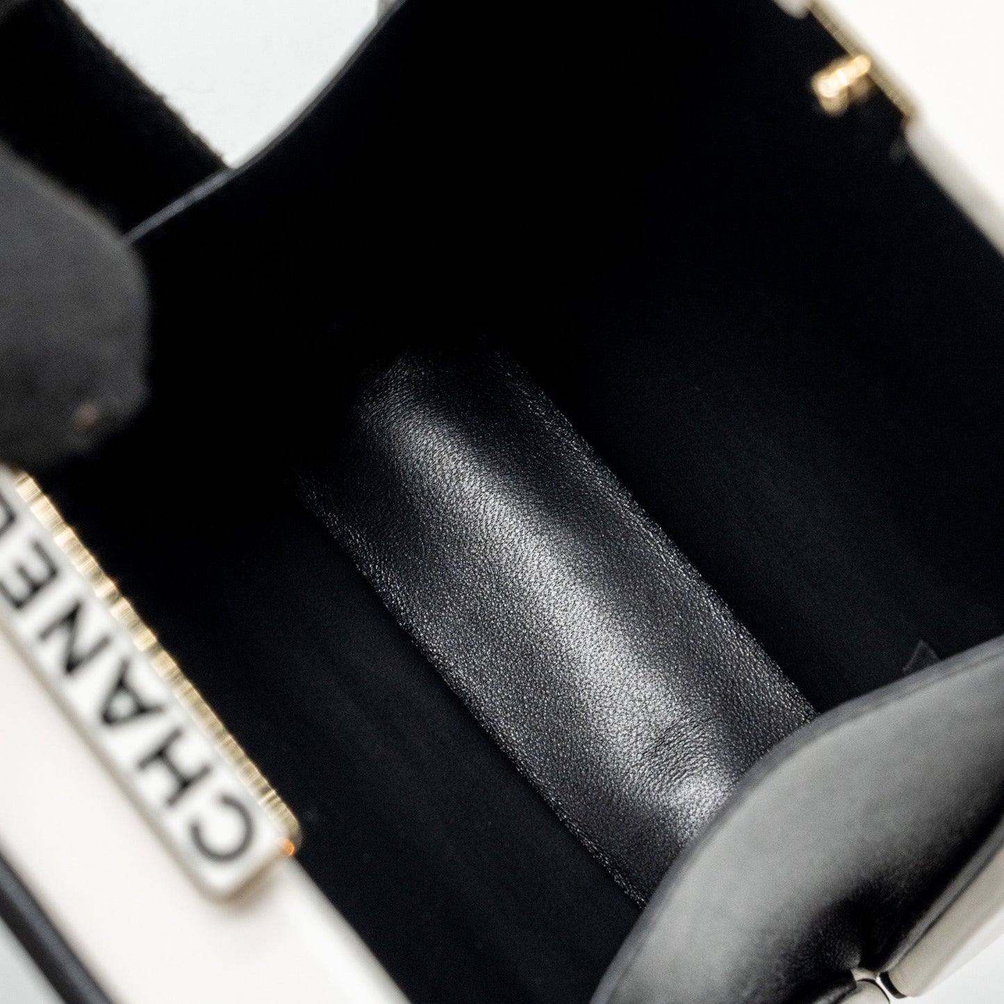 Chanel 21s Perfume Bottle Evening Bag Lambskin Black/White L