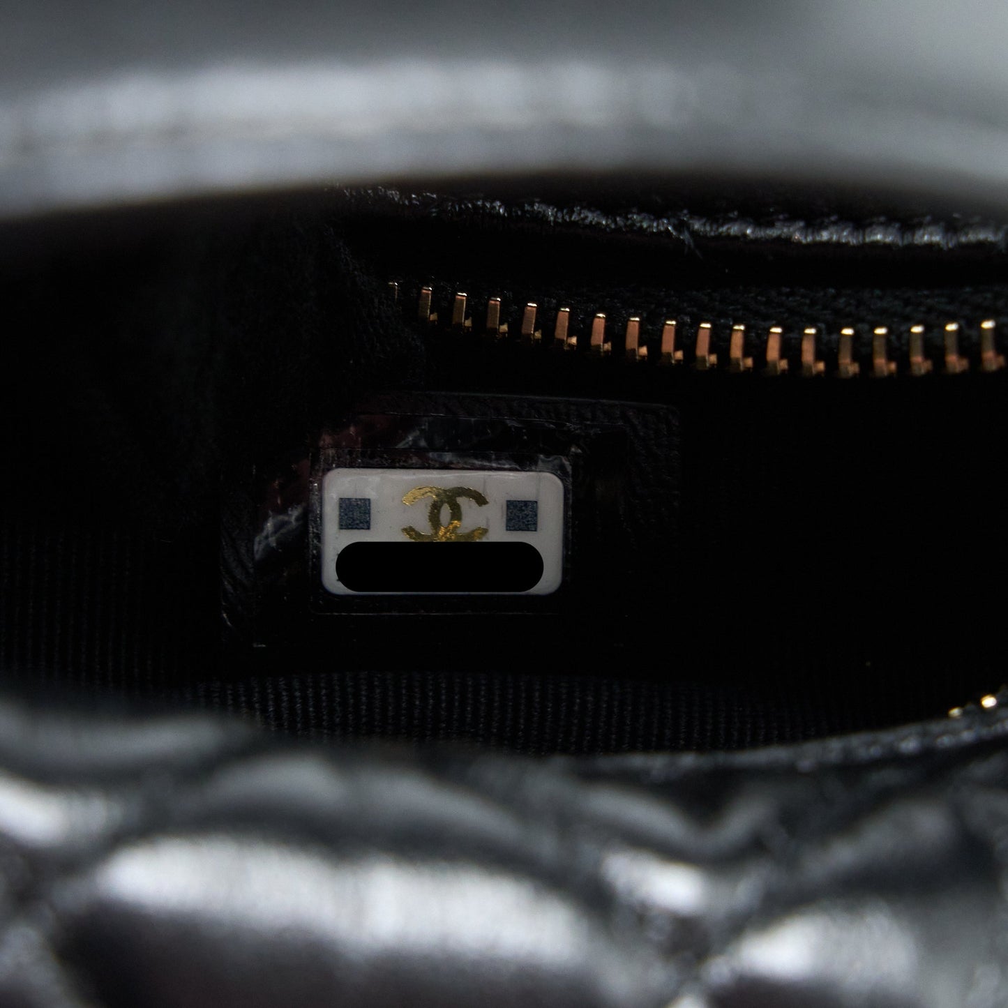 Chanel 23c Round Cruise Pouch Lambskin Black L (Microchip)