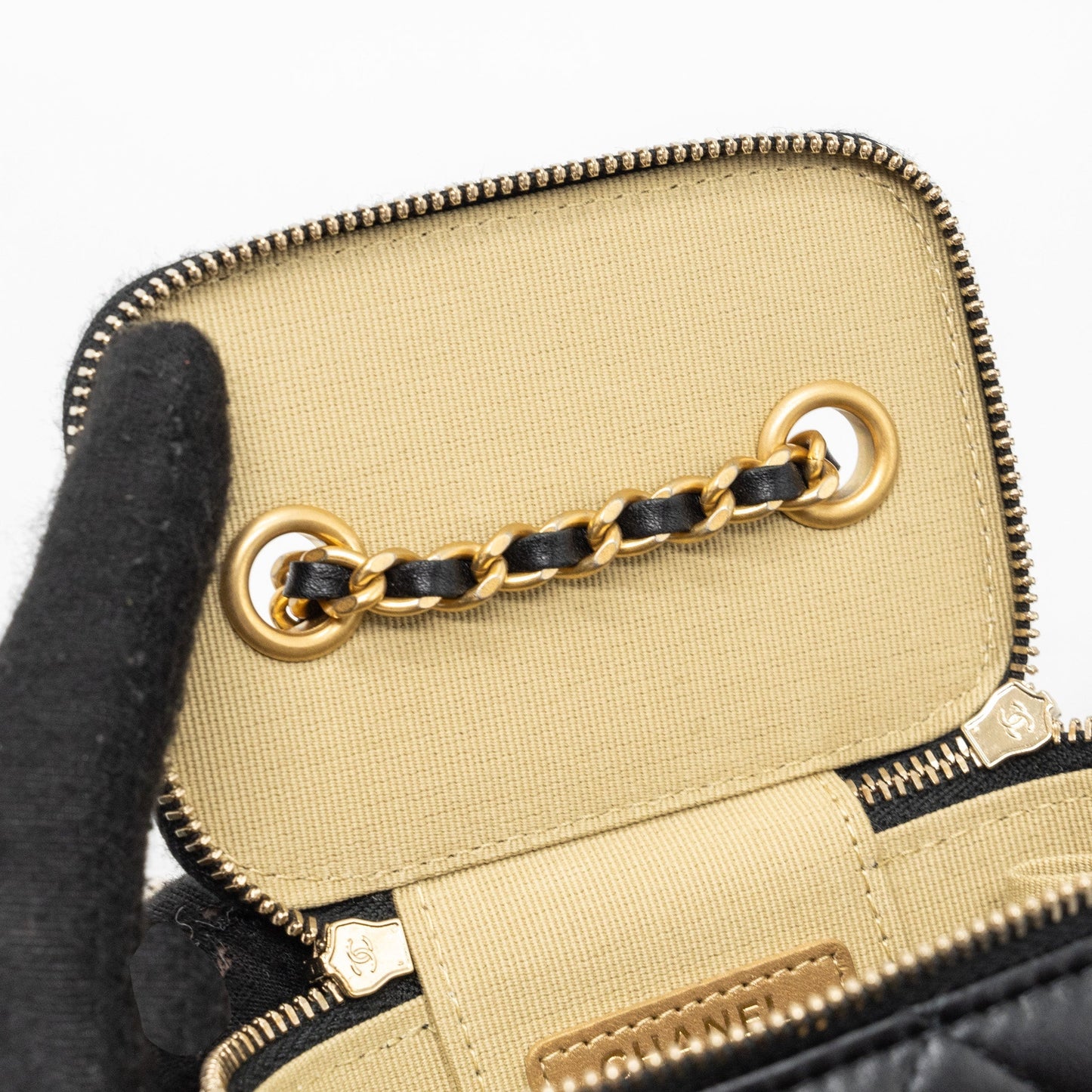 Chanel pearl crush mini vanity with chain lambskin Black