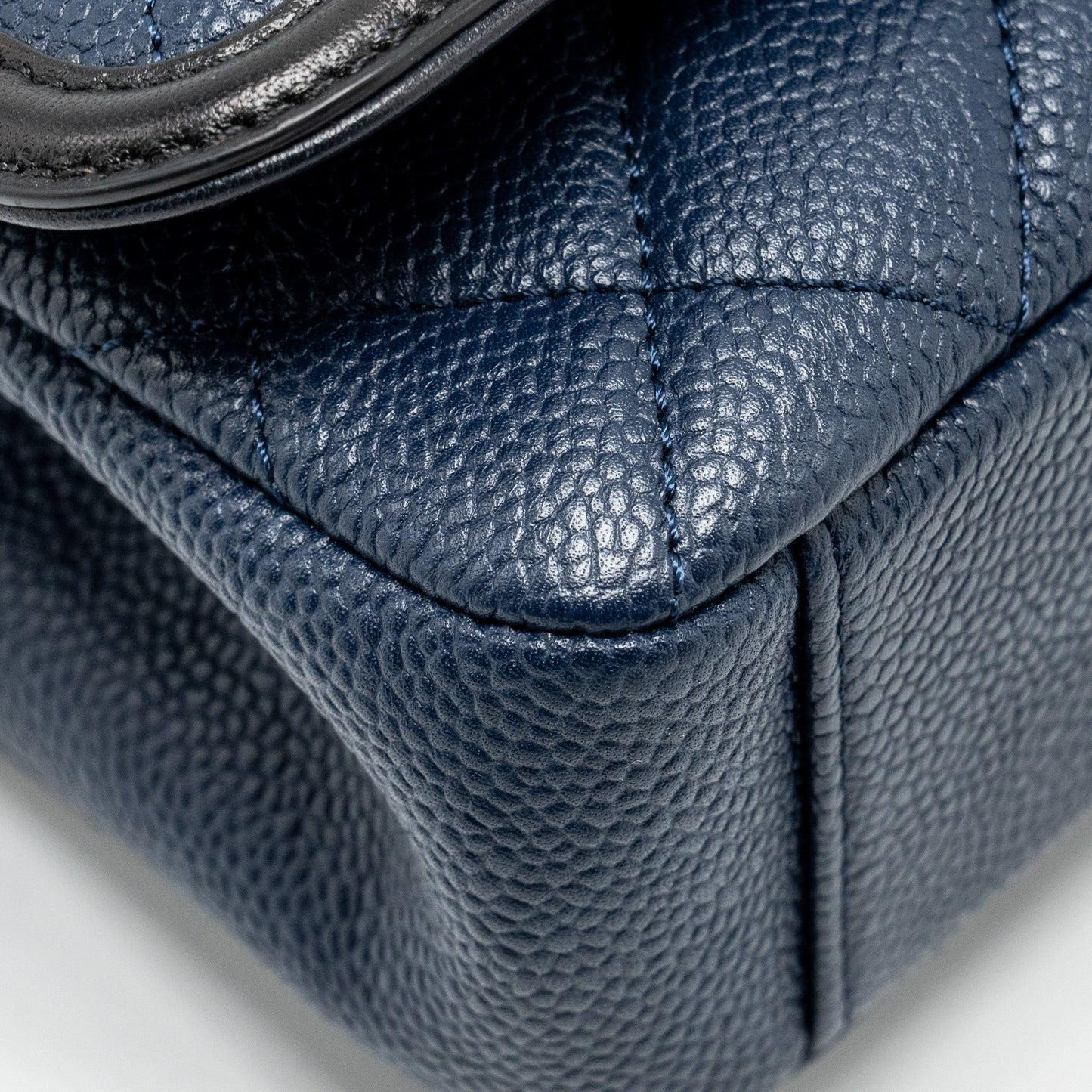 Chanel Filigree flap bag Caviar Navy/black