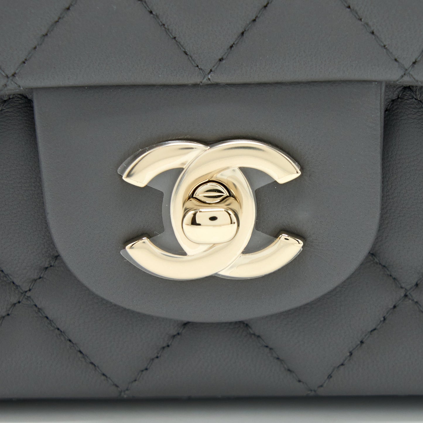 Chanel 22A Mini Rectangular Flap Bag Lambskin Grey L (Microchip)