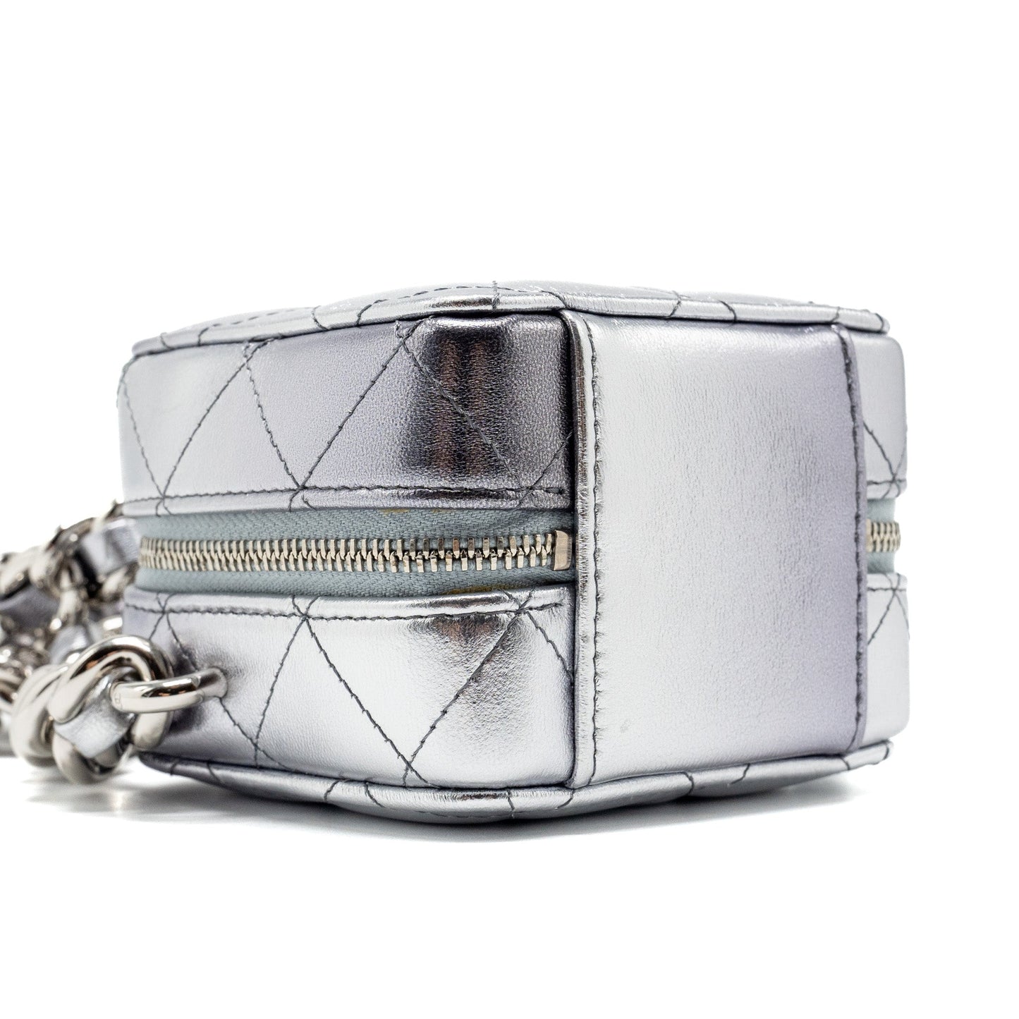 Chanel 22c coco punk purse with giant chain lambskin metallic silver/black