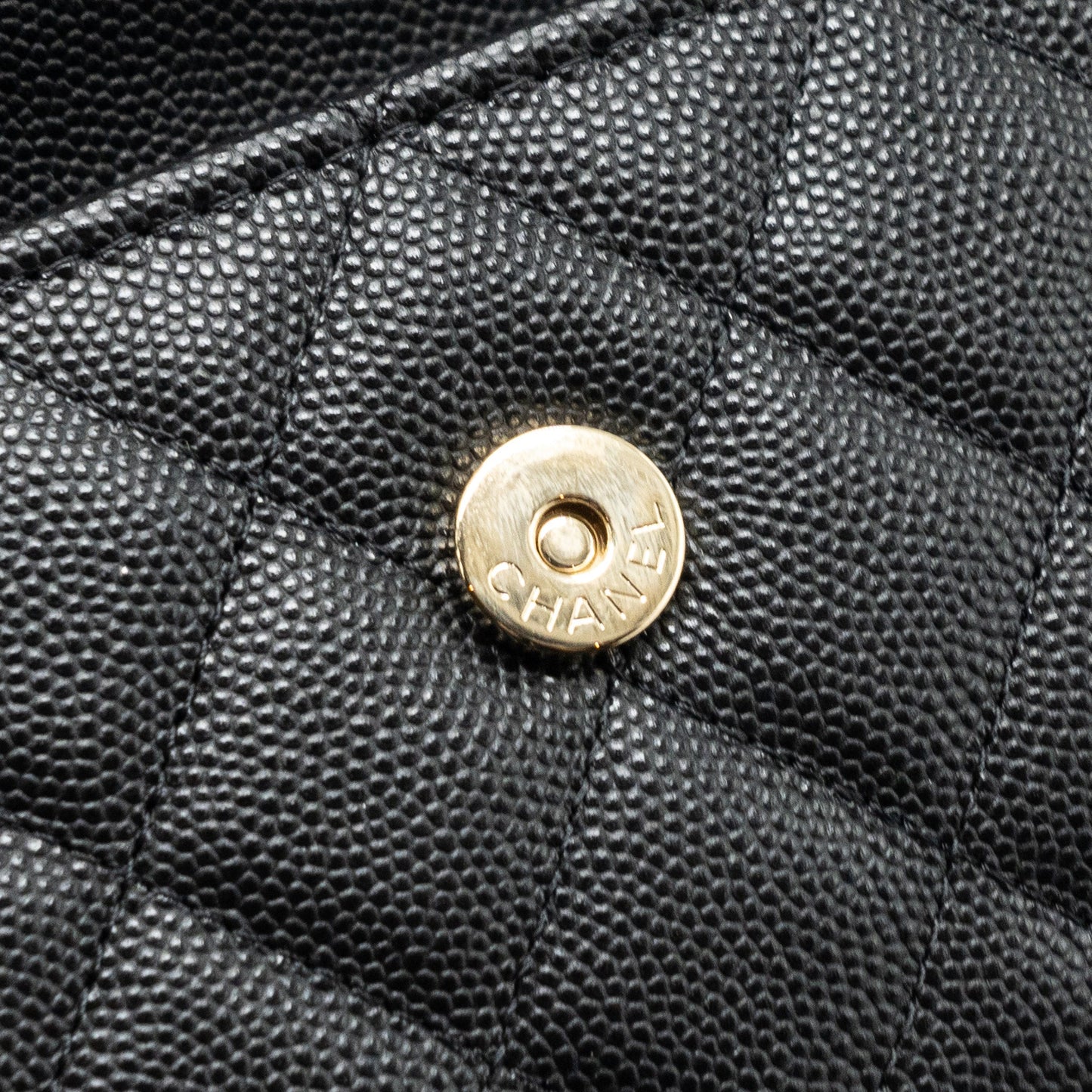 chanel 23p top handle mini flap bag with chain caviar black L (microchip)