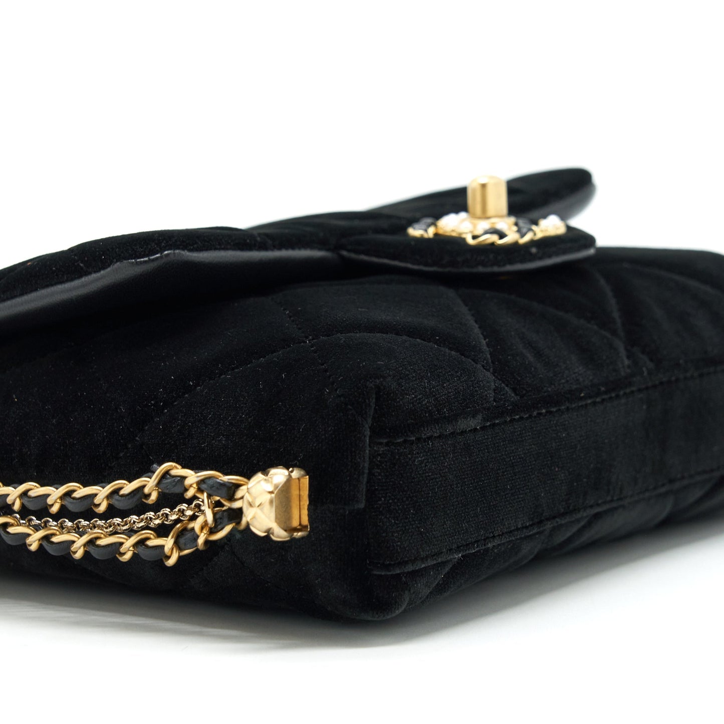 Chanel Flap Bag Leather Chain/Pearl Buckle Velvet Black