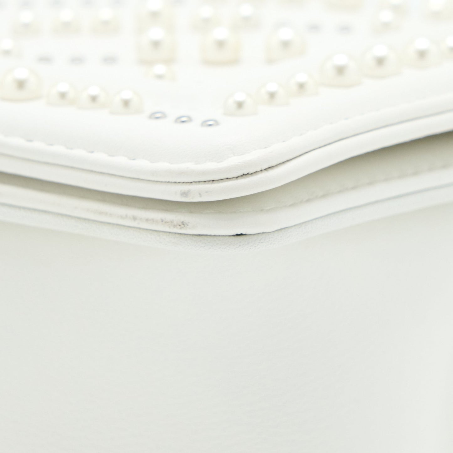 Chanel Medium Boy Bag Chevron Limited Lambskin With Pearl White