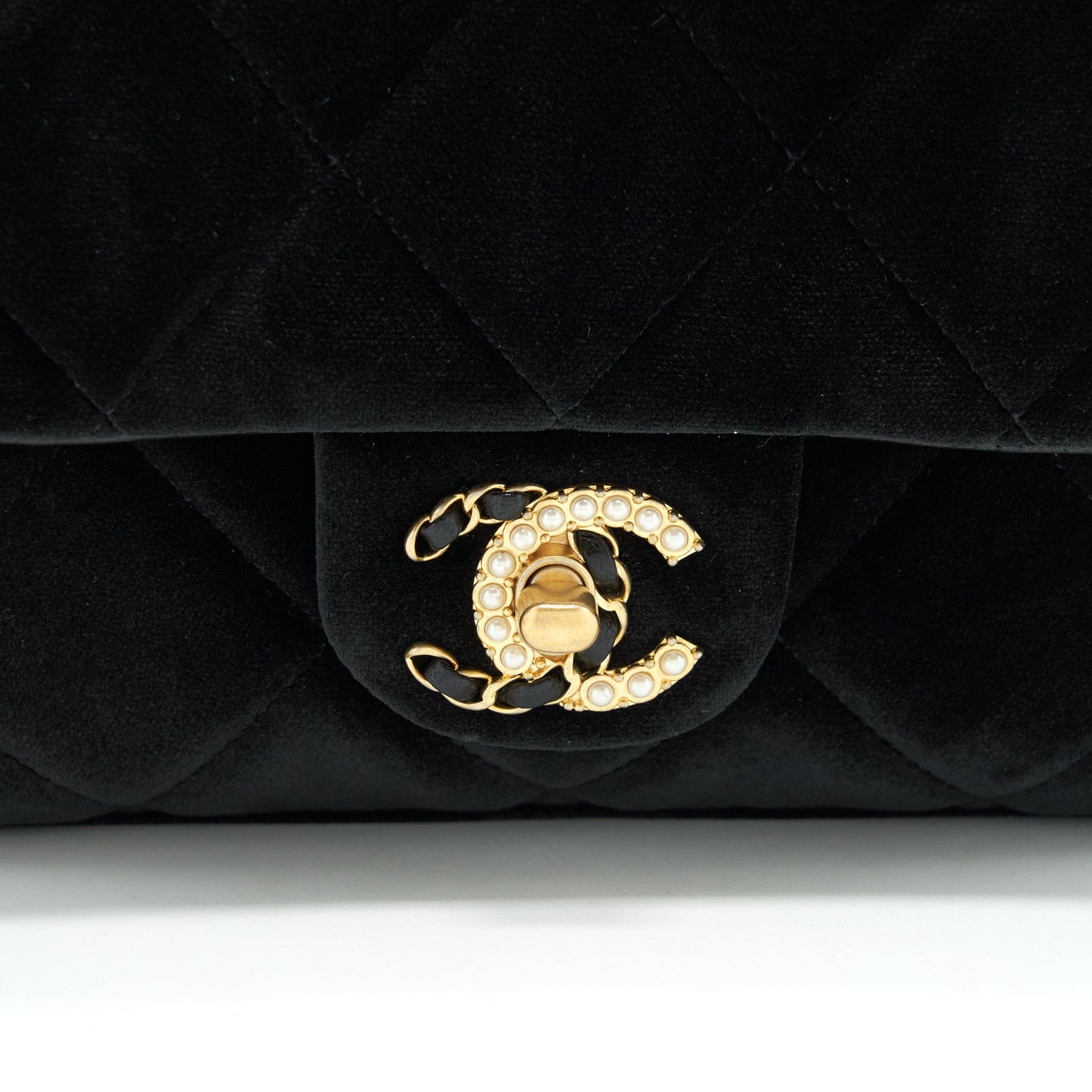 Chanel Flap Bag Leather Chain/Pearl Buckle Velvet Black