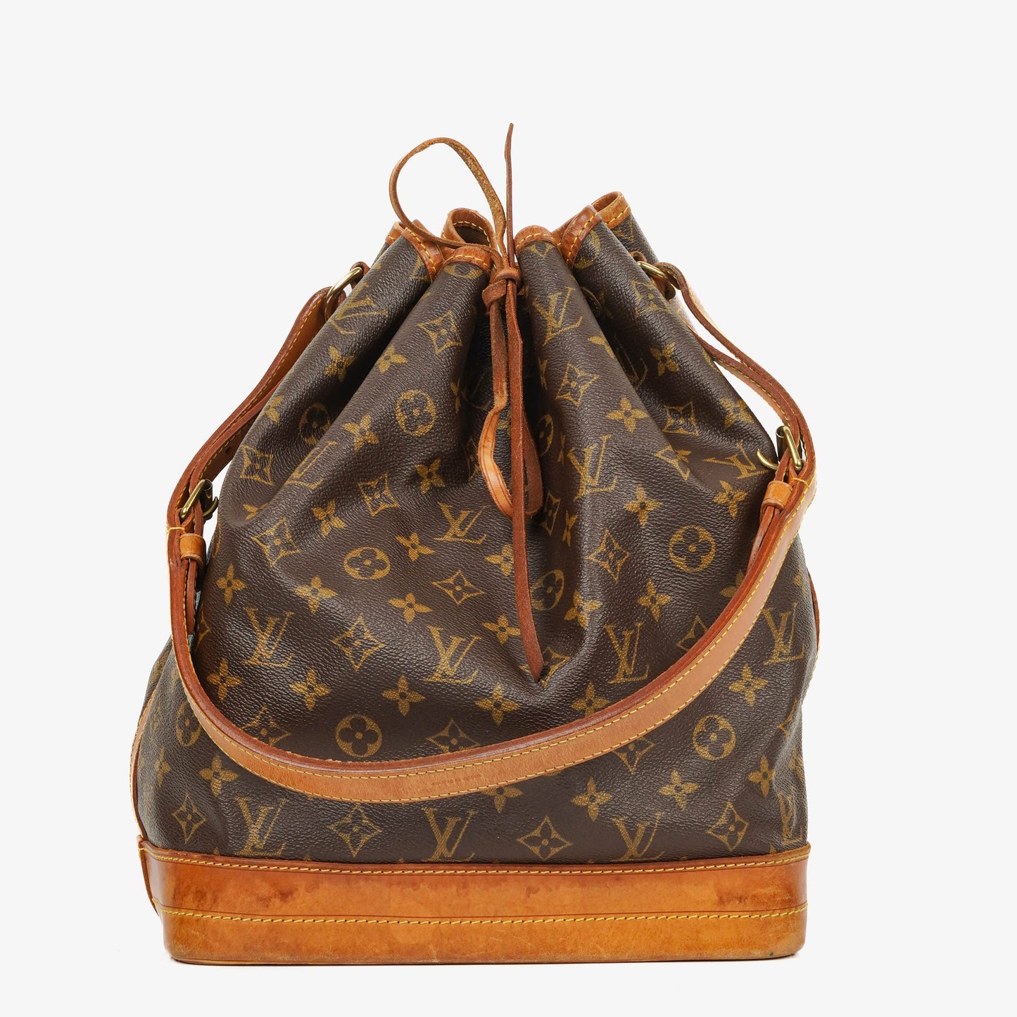 Louis Vuitton Noe Grande GM Monogram Canvas Shoulder Bag