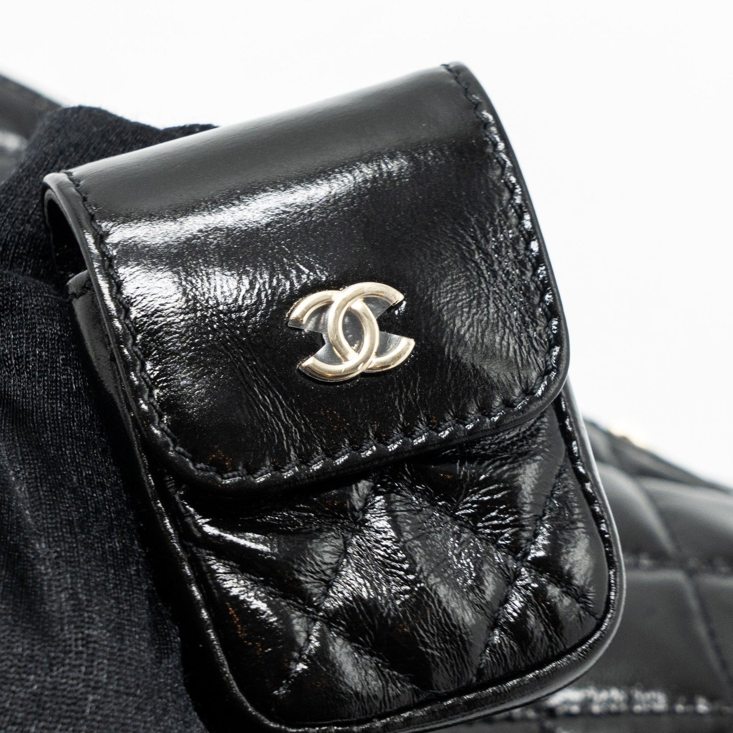 Chanel 22A Backpack Patent Black L (Microchip)