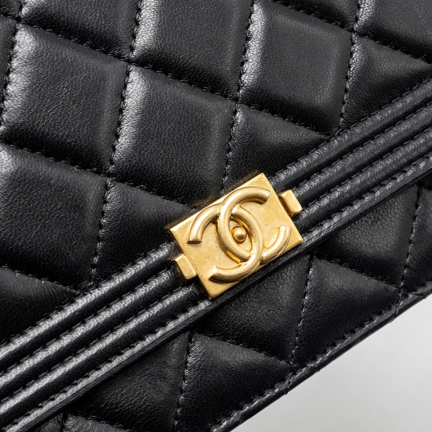Chanel Boy Wallet on Chain lambskin black