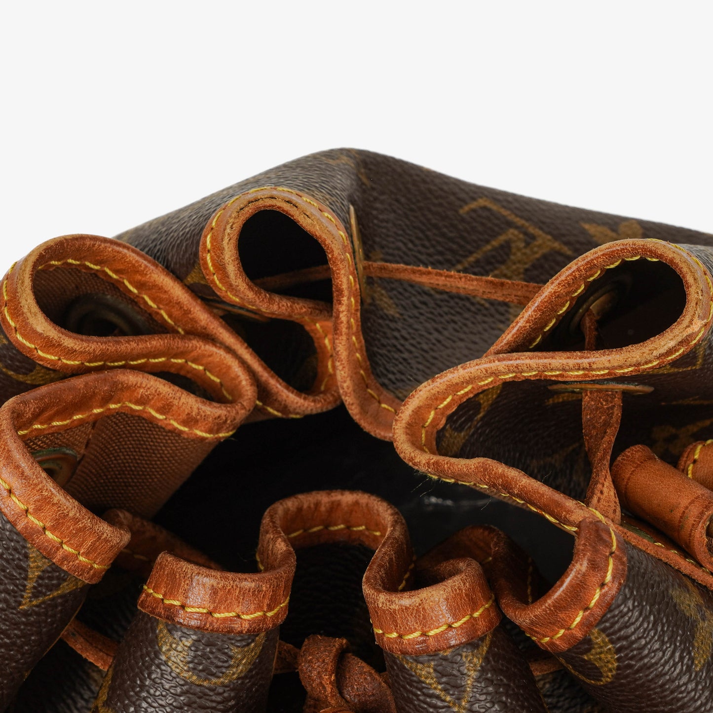 Louis Vuitton Noe Grande GM Monogram Canvas Shoulder Bag