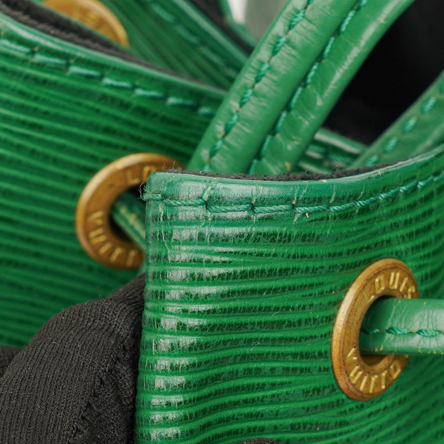 Louis Vuitton Noe Grande GM Green Epi Leather Shoulder Bag
