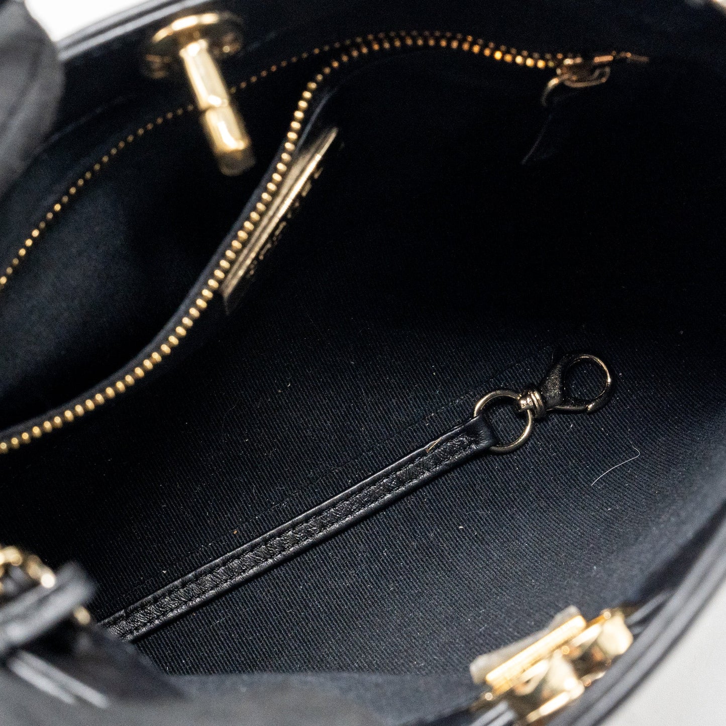Chanel Mini 31 Bag Calfskin Black L (Microchip)