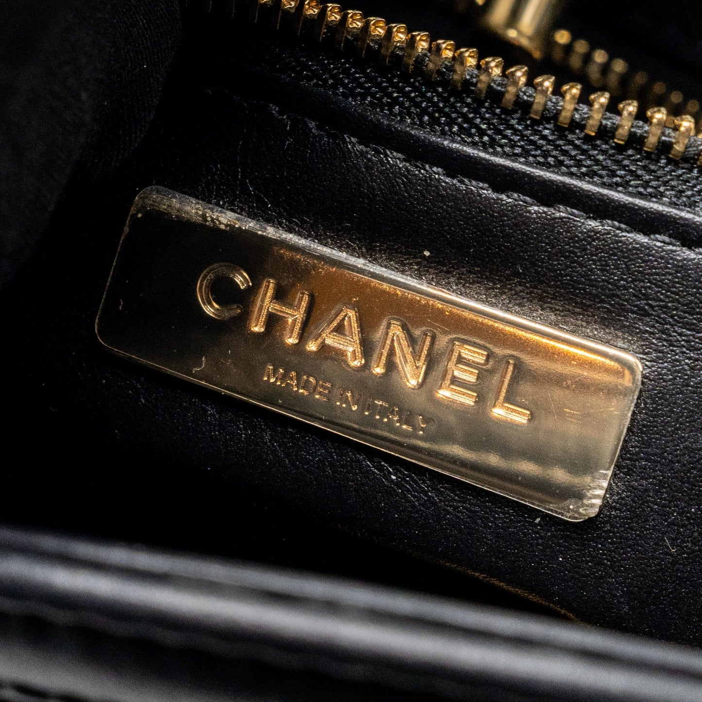 Chanel Mini 31 Bag Calfskin Black L (Microchip)