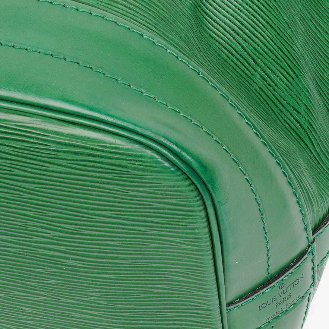 Louis Vuitton Noe Grande GM Green Epi Leather Shoulder Bag
