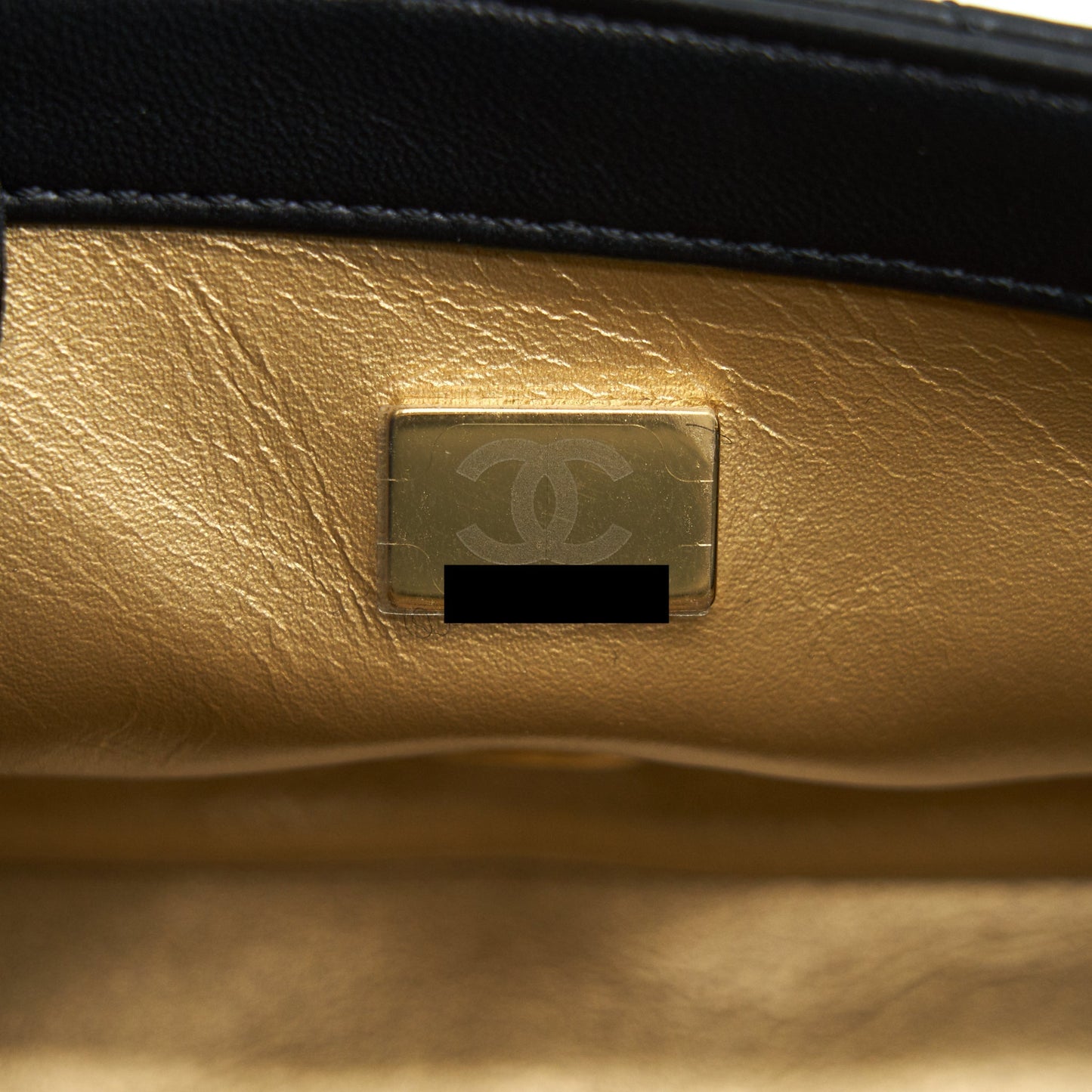 Chanel 21B pearl crush Square mini flap Bag black  (new version with microchip)
