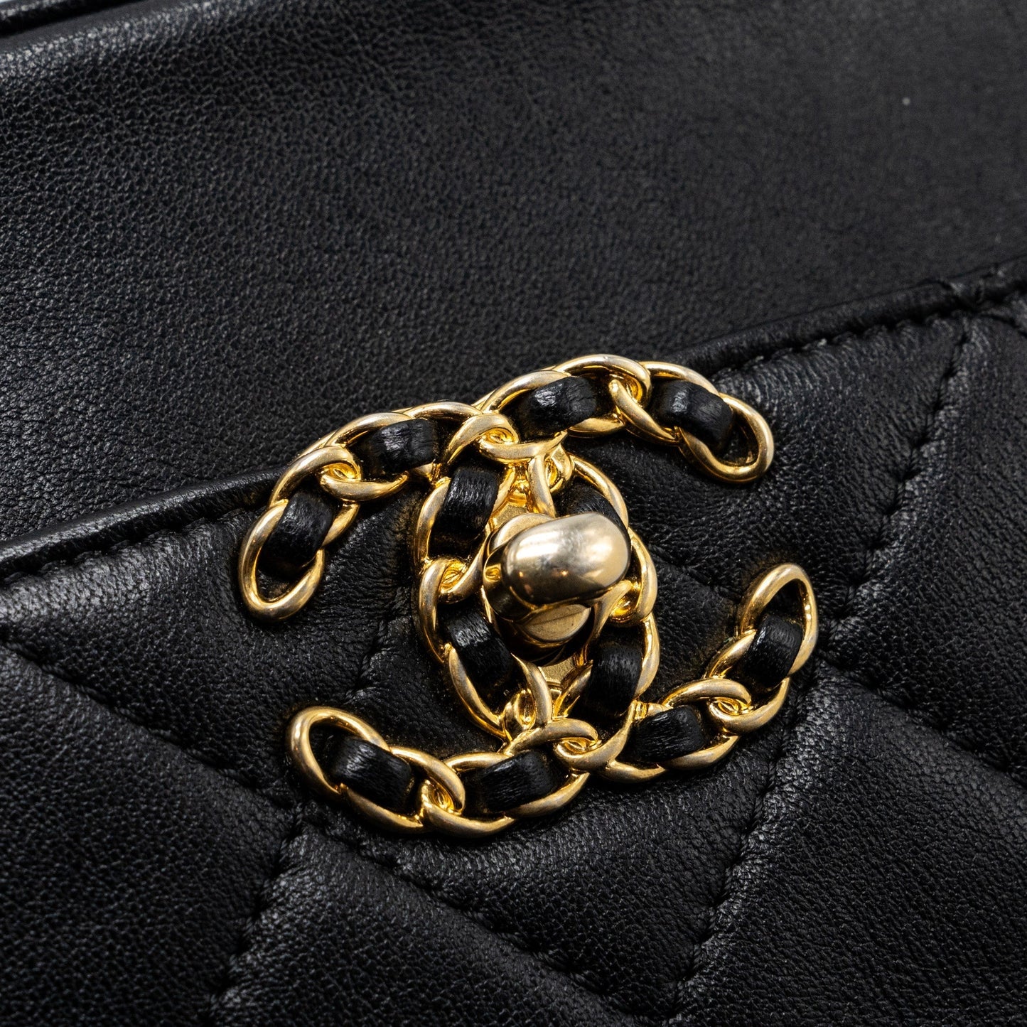 Chanel CC chain logo camera bag lambskin black