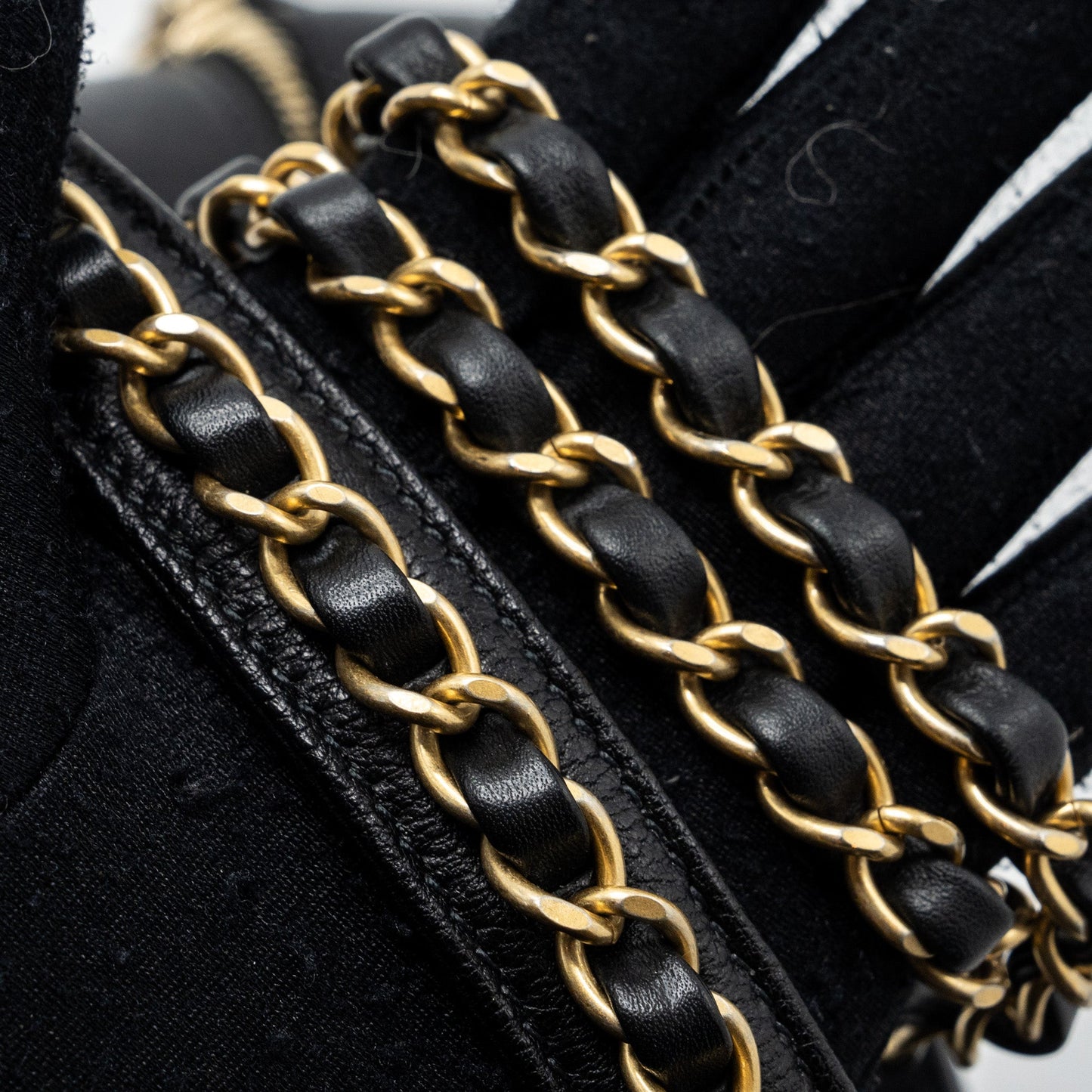 Chanel CC chain logo camera bag lambskin black