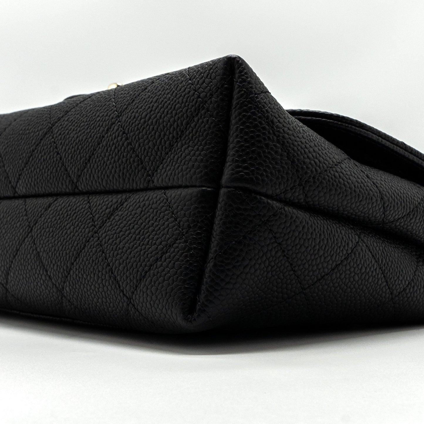 CHANEL FLAP BAG WITH CHAINS HANDLE Quilted CALFSKIN BLACK