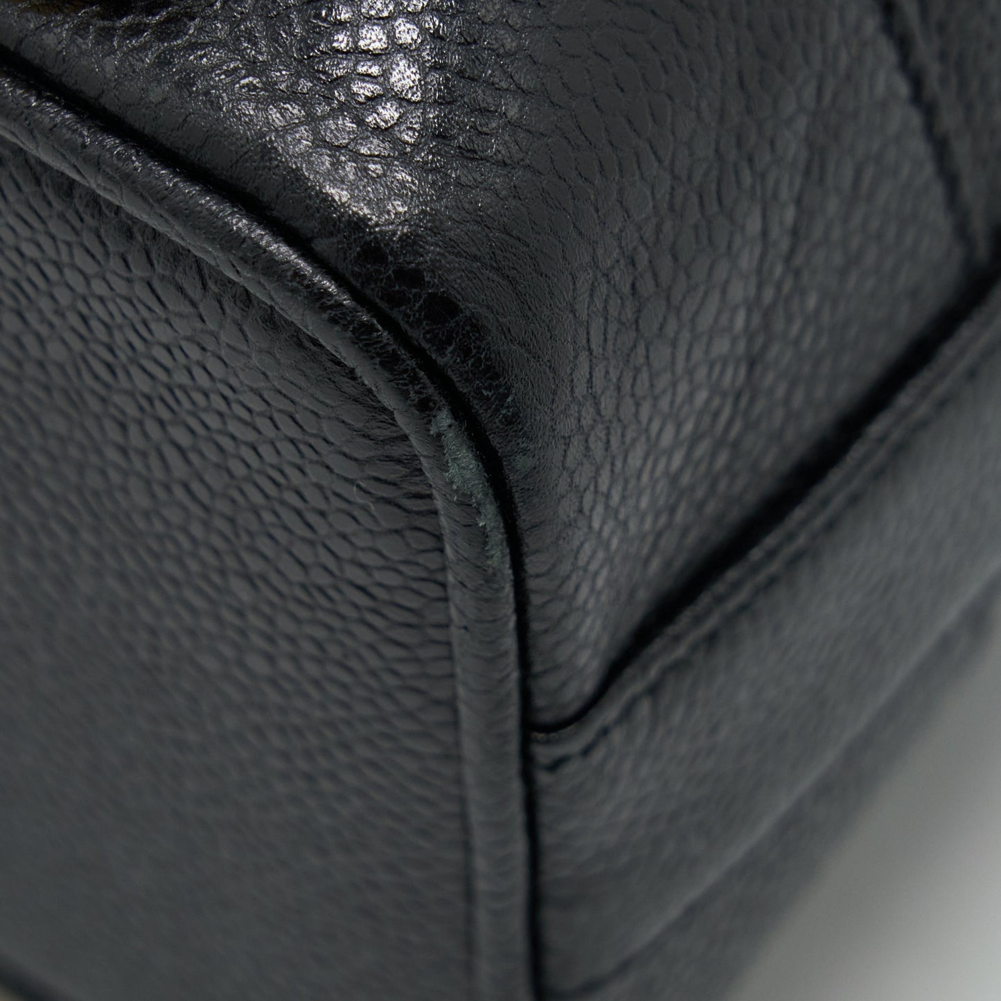 Chanel  Bucket Bag Caviar Black