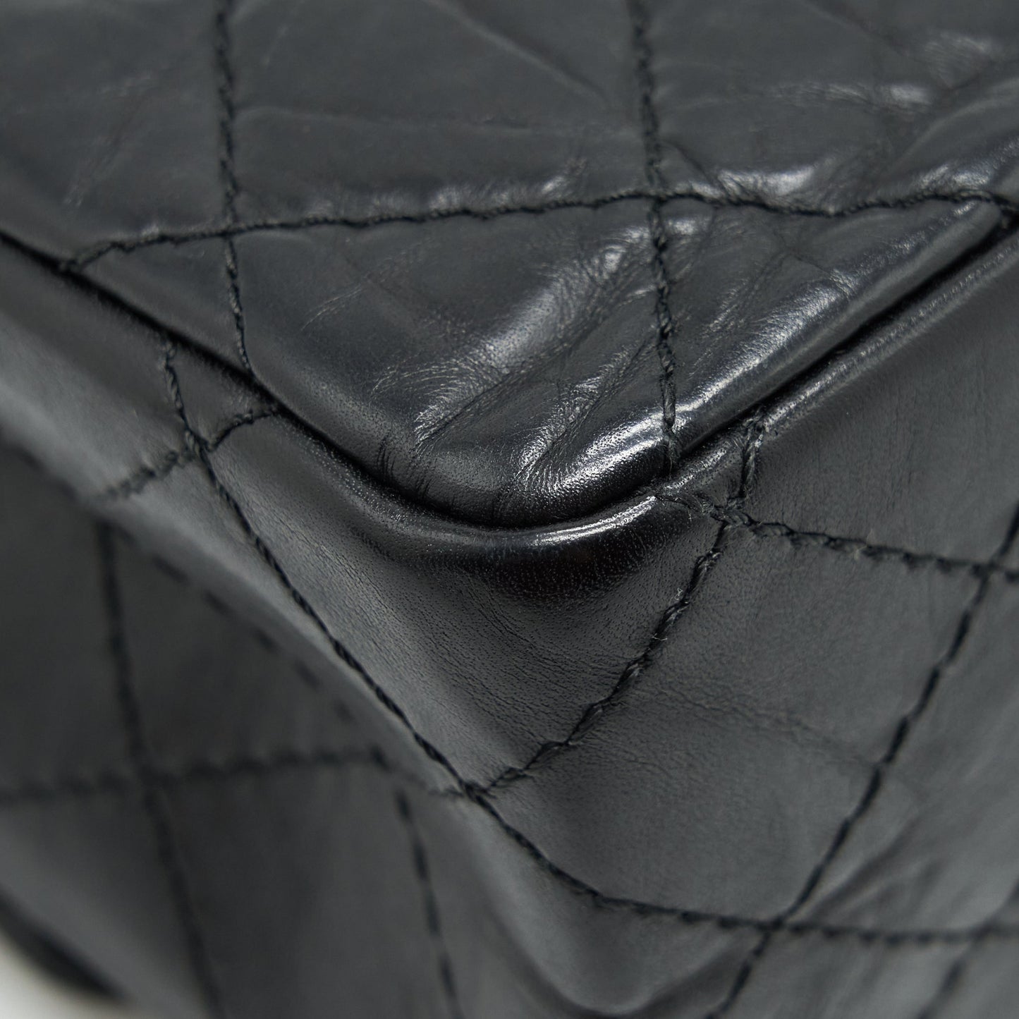 Chanel 2.55 226 Reissue Double Flap Bag Calfskin Black