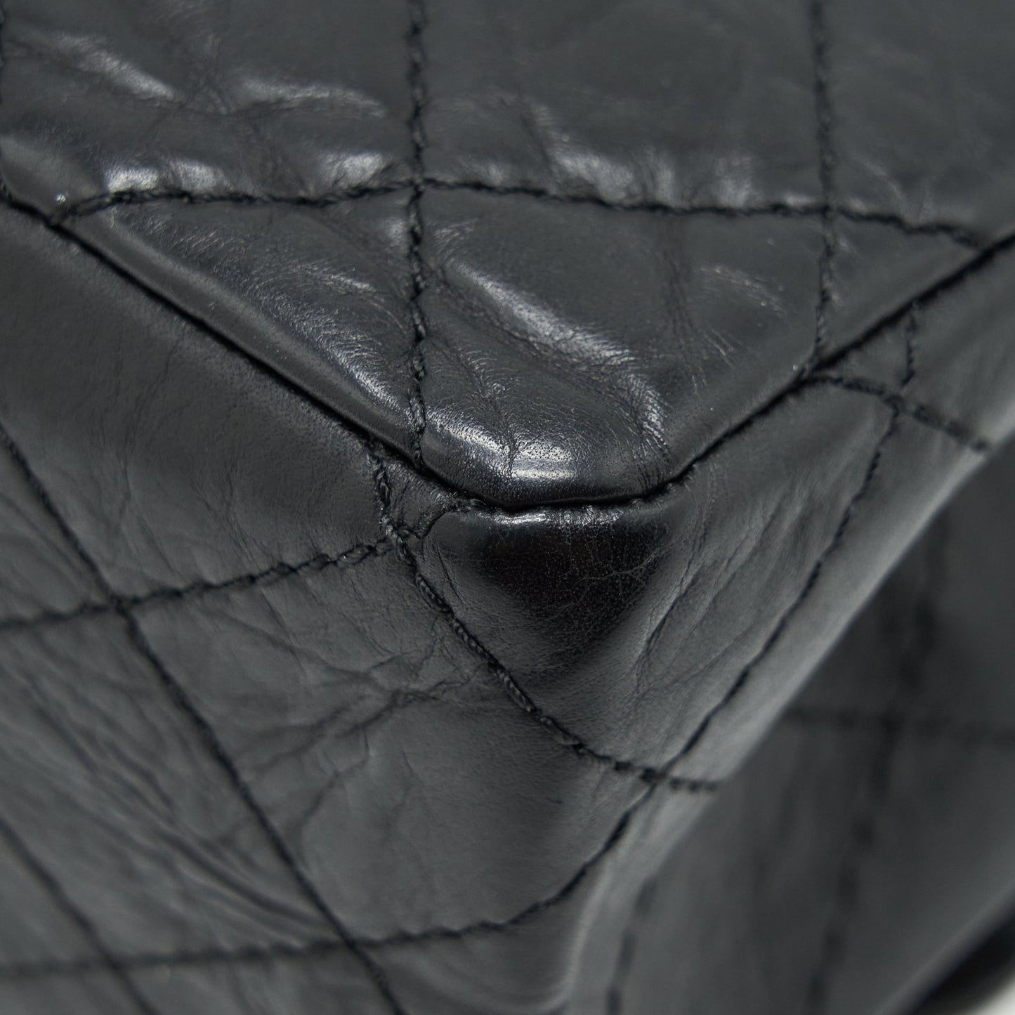 Chanel 2.55 226 Reissue Double Flap Bag Calfskin Black