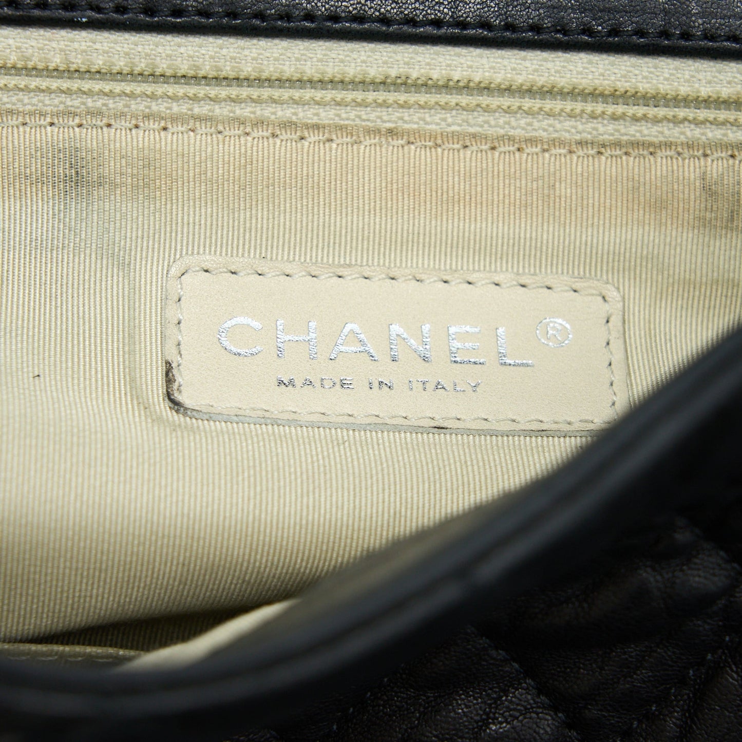 Chanel Quilted Chain Around MAXI Flap Bag Lambskin Black