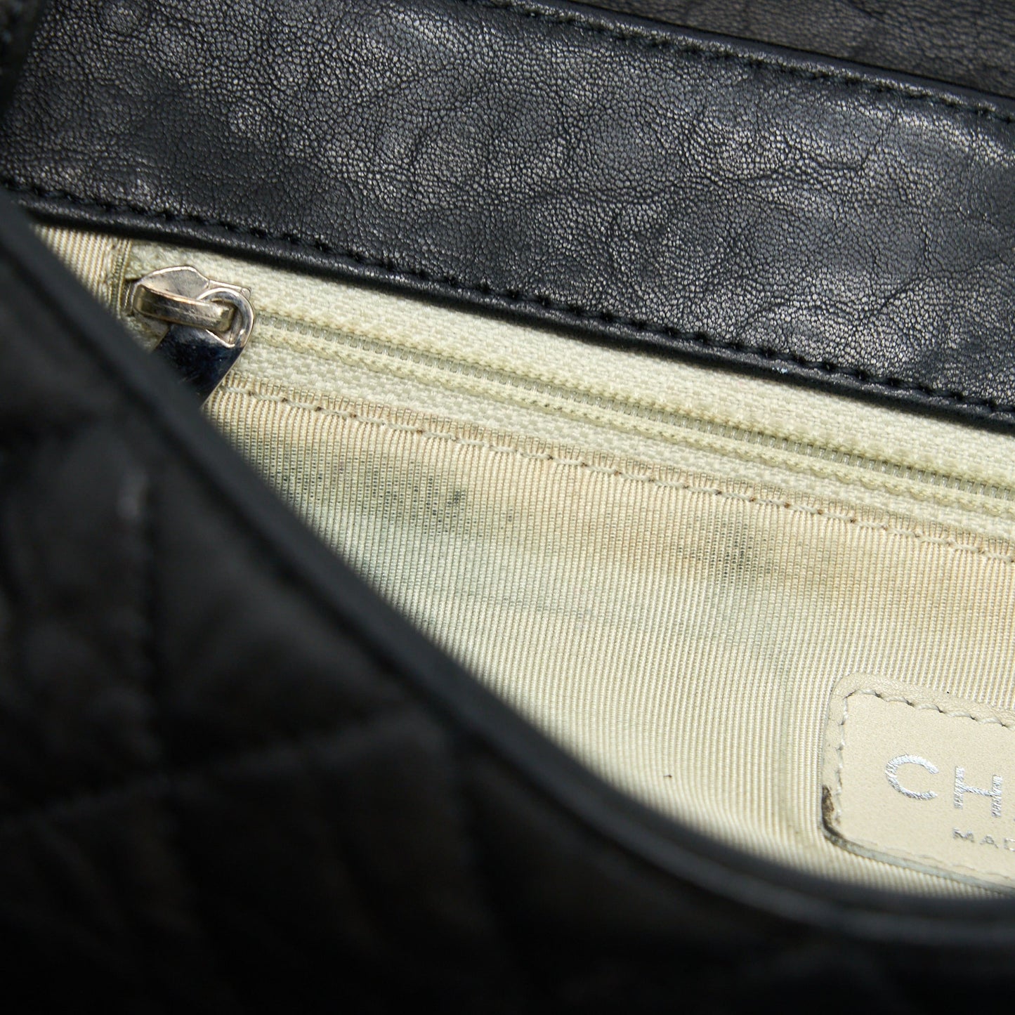 Chanel Quilted Chain Around MAXI Flap Bag Lambskin Black